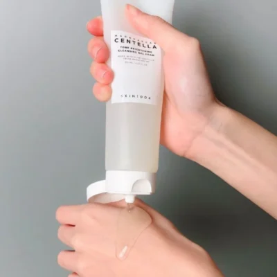 SKIN1004 Madagascar Centella Tone Brightening Cleansing Gel Foam