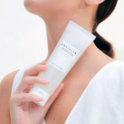 SKIN1004 Madagascar Centella Tone Brightening Cleansing Gel Foam